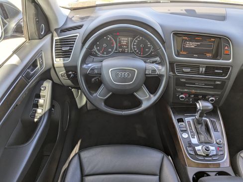 Used 2016 Audi Q5 2.0T Premium Plus w/ Technology Package image 19