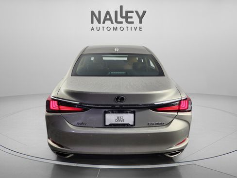New 2025 Lexus ES 350 w/ Premium Package image 4