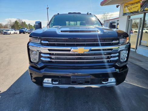 Used 2020 Chevrolet Silverado 2500 High Country w/ Z71 Off-Road Package image 9