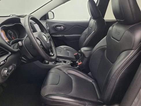 Used 2023 Jeep Cherokee Altitude Lux image 17