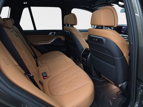New 2026 BMW X5 xDrive40i w/ M Sport Package image 11