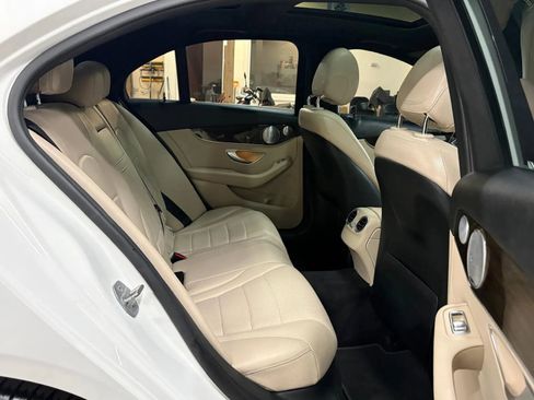 Used 2018 Mercedes-Benz C 300 4MATIC Sedan image 20