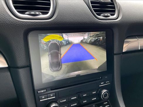 Used 2017 Porsche 718 Boxster image 25