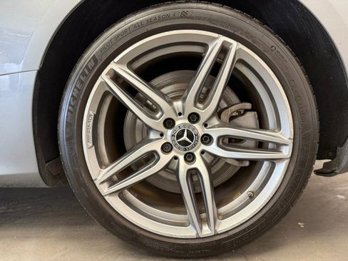 Used 2019 Mercedes-Benz E 450 4MATIC Cabriolet image 96