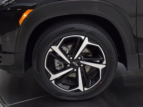 Used 2023 Chevrolet TrailBlazer RS w/ Convenience Package image 12