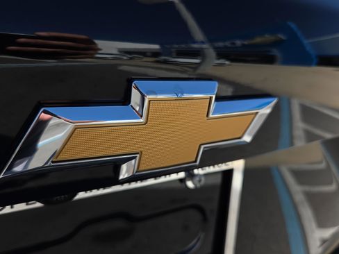 New 2026 Chevrolet Equinox LT image 9