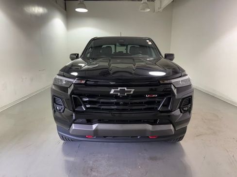 Certified 2023 Chevrolet Colorado Z71 w/ Z71 Convenience Package 2 AWD/4WD image 2