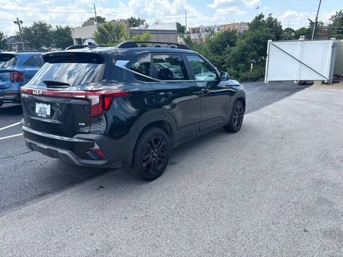 Used 2024 Kia Seltos X-Line AWD/4WD image 3