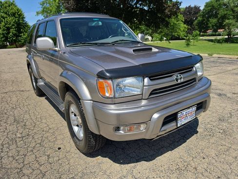 Used 2002 Toyota 4Runner SR5 AWD/4WD image 5