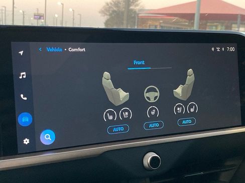 Certified 2025 Toyota Crown Signia w/ Advanced Technology Package image 25