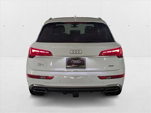 New 2025 Audi Q5 e Premium Plus image 7