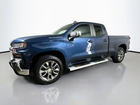 Used 2019 Chevrolet Silverado 1500 LT w/ All-Star Edition AWD/4WD image 3
