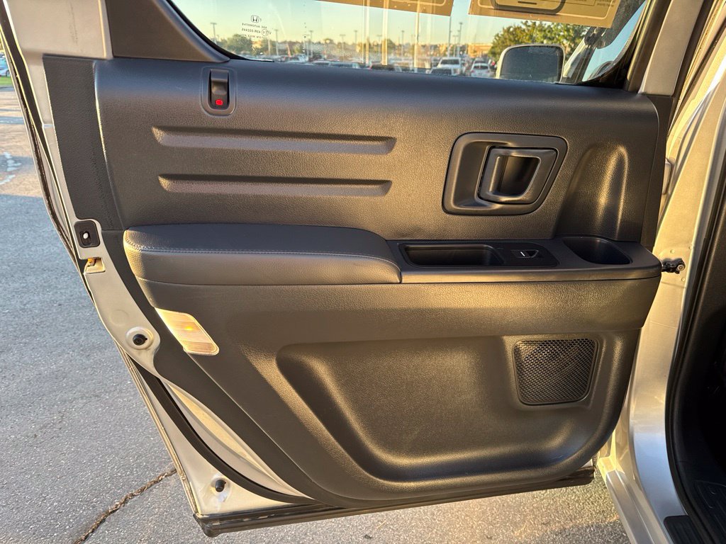 Used 2014 Honda Ridgeline SE image 35