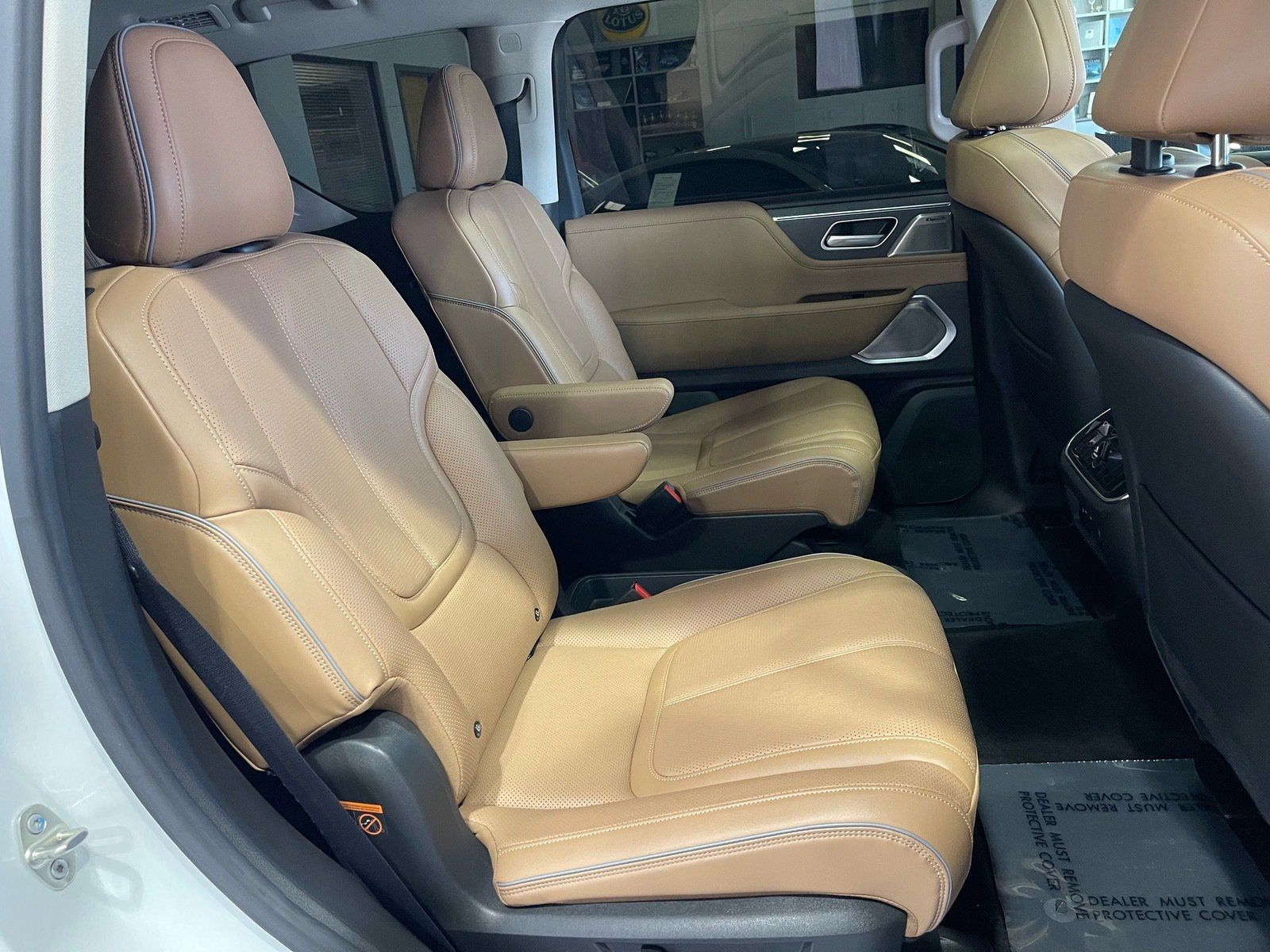 Used 2025 INFINITI QX80 Sensory AWD/4WD image 50