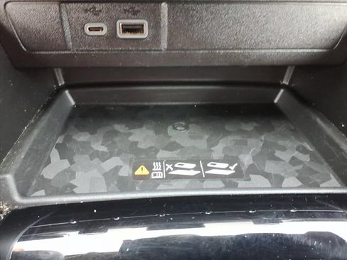 Used 2025 Chevrolet Colorado LT w/ LT Convenience Package RWD image 12