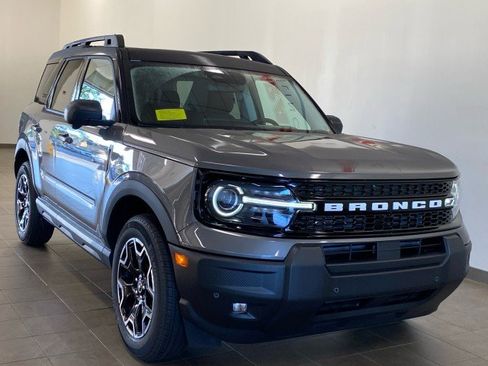 New 2025 Ford Bronco Sport Outer Banks w/ Outer Banks Tech Package+ image 2