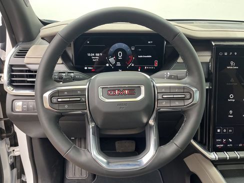 New 2026 GMC Acadia Elevation w/ Elevation Premium Package FWD image 16