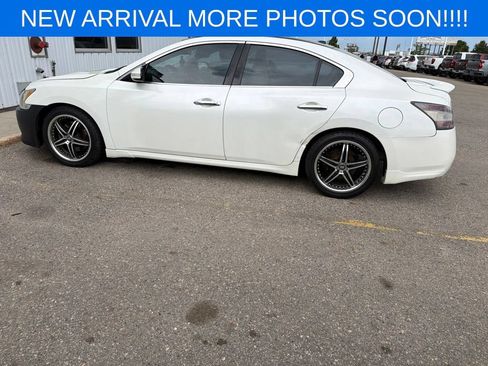 Used 2013 Nissan Maxima 3.5 SV w/ Premium Pkg FWD image 11