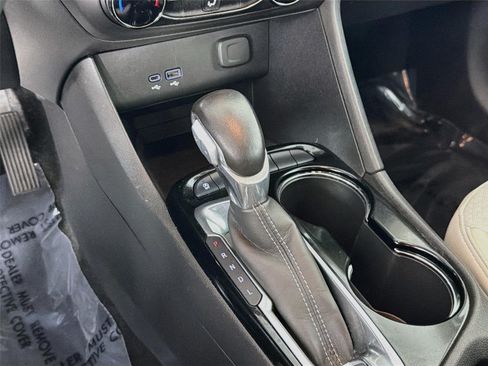Used 2024 Buick Encore GX Preferred FWD image 18