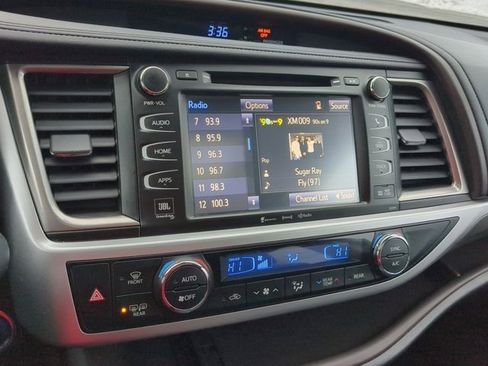 Certified 2019 Toyota Highlander Limited image 12