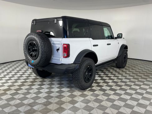 New 2026 Ford Bronco Big Bend w/ Black Diamond Package AWD/4WD image 9