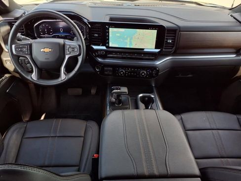 Used 2024 Chevrolet Silverado 1500 High Country w/ High Country Premium Package image 12