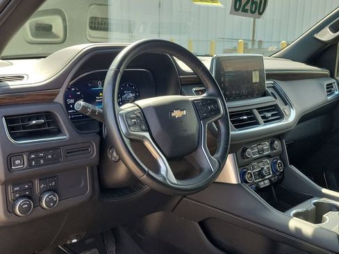 Used 2024 Chevrolet Tahoe Premier AWD/4WD image 18