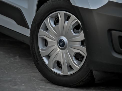 Used 2022 Ford Transit Connect XL FWD image 4