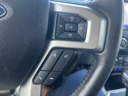Used 2020 Ford F150 Lariat RWD image 27