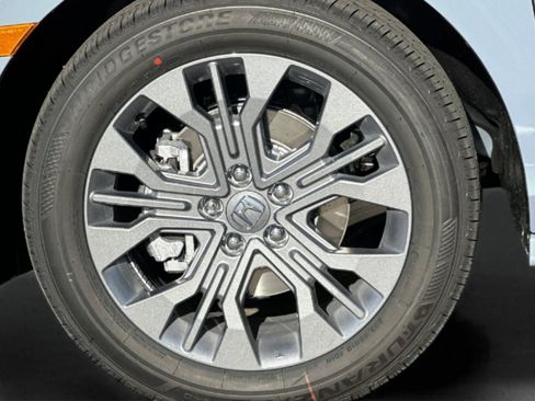 New 2026 Honda Odyssey Touring image 32