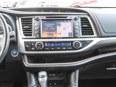 Used 2019 Toyota Highlander Limited Platinum image 14