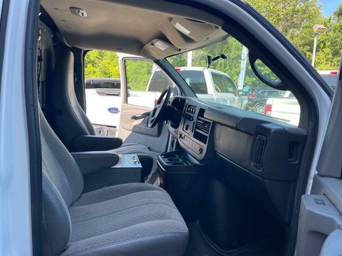 Used 2014 Chevrolet Express 1500 RWD image 29