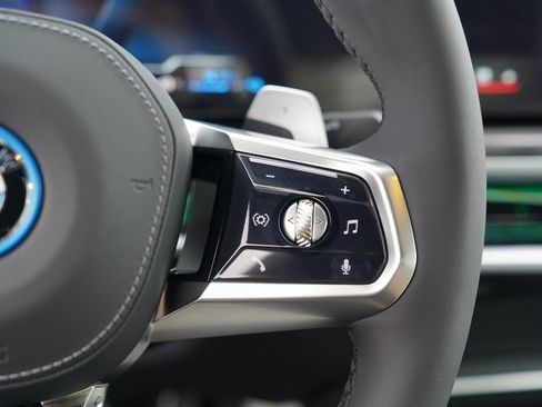 New 2026 BMW 750e xDrive 750e xDrive image 32