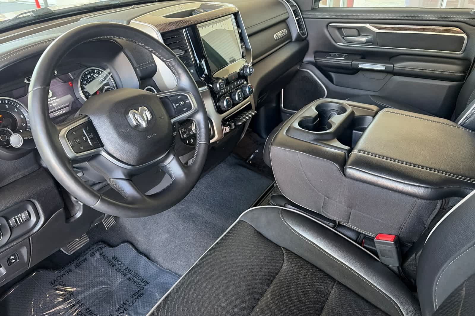 Used 2019 RAM 1500 Laramie AWD/4WD image 11