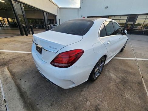 Used 2017 Mercedes-Benz C 300 4MATIC Sedan image 4