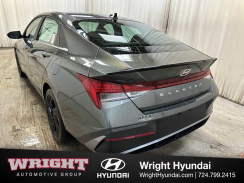 New 2026 Hyundai Elantra SEL Sport Premium image 4