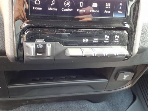 New 2026 RAM 2500 Tradesman AWD/4WD image 10