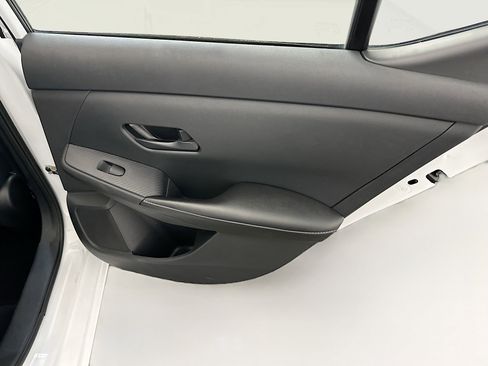 Used 2024 Nissan Sentra S FWD image 30