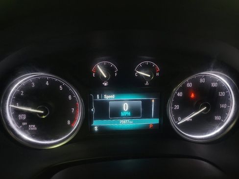 Used 2018 Buick Enclave Essence FWD image 23