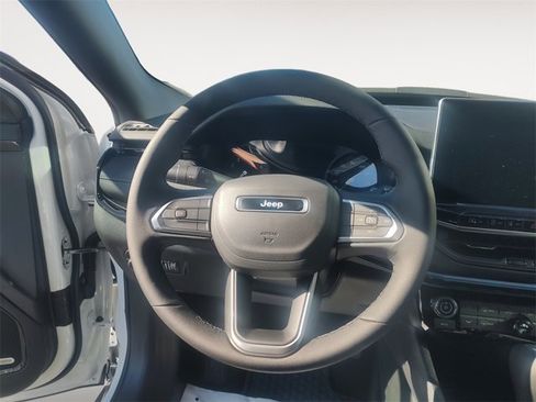 New 2026 Jeep Compass Latitude w/ Sun and Sound Group image 12