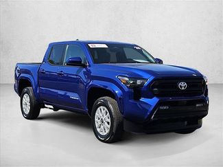 Used 2025 Toyota Tacoma SR5 AWD/4WD video 3