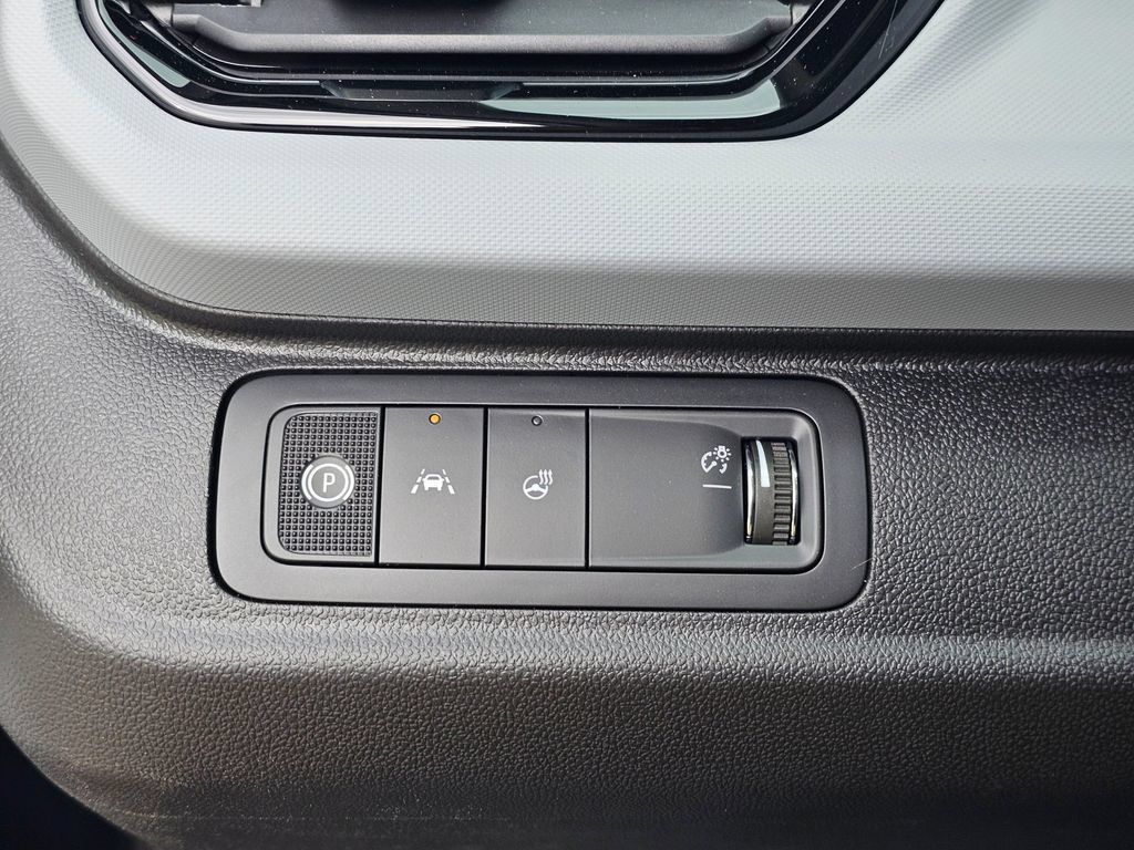 New 2027 Chevrolet Bolt LT w/ Comfort Package FWD image 15