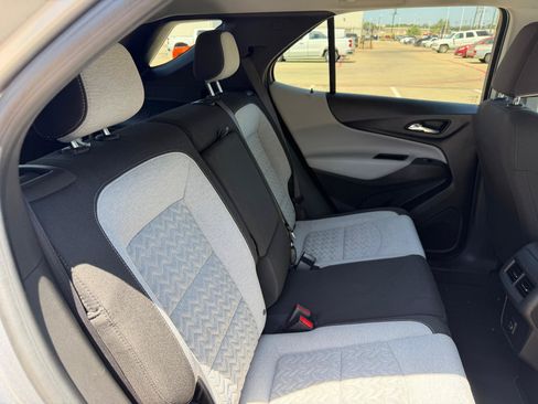 Used 2023 Chevrolet Equinox LS w/ LS Convenience Package FWD image 24