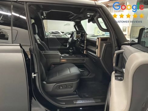 Used 2025 GMC Hummer EV 3X AWD/4WD image 16