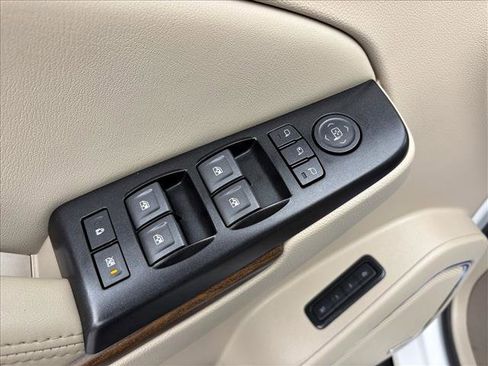 Used 2020 GMC Yukon Denali w/ Open Road Package image 21