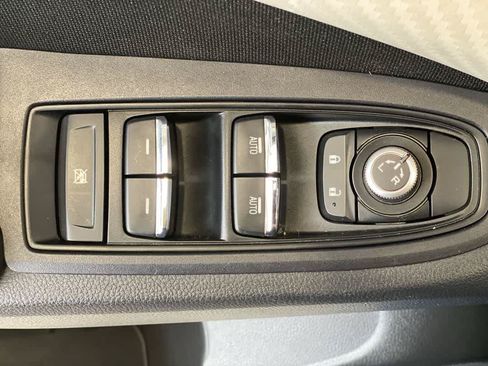 Used 2022 Subaru Ascent Premium w/ Convenience Package AWD/4WD image 16