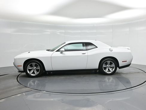 Used 2020 Dodge Challenger SXT image 23