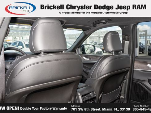 New 2025 Jeep Grand Cherokee Limited image 18