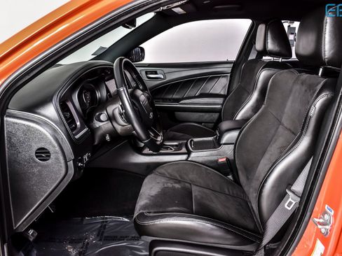 Used 2022 Dodge Charger R/T w/ Plus Group image 16