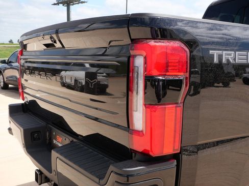 New 2026 Ford F250 Platinum AWD/4WD image 10